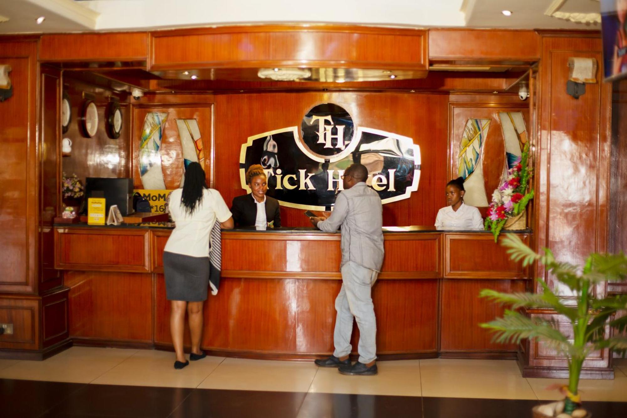 The Tick Hotel Kampala Dış mekan fotoğraf